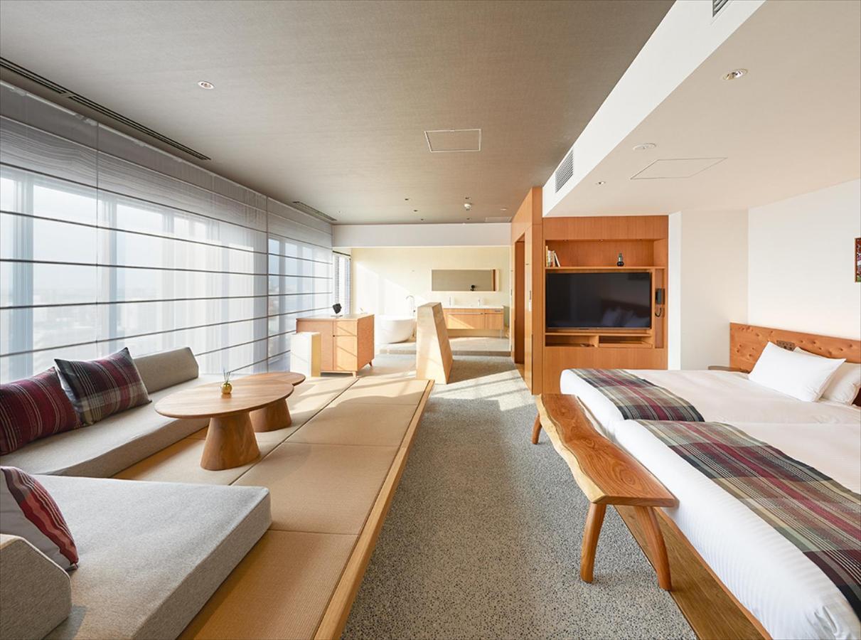 Hotel Strata Naha