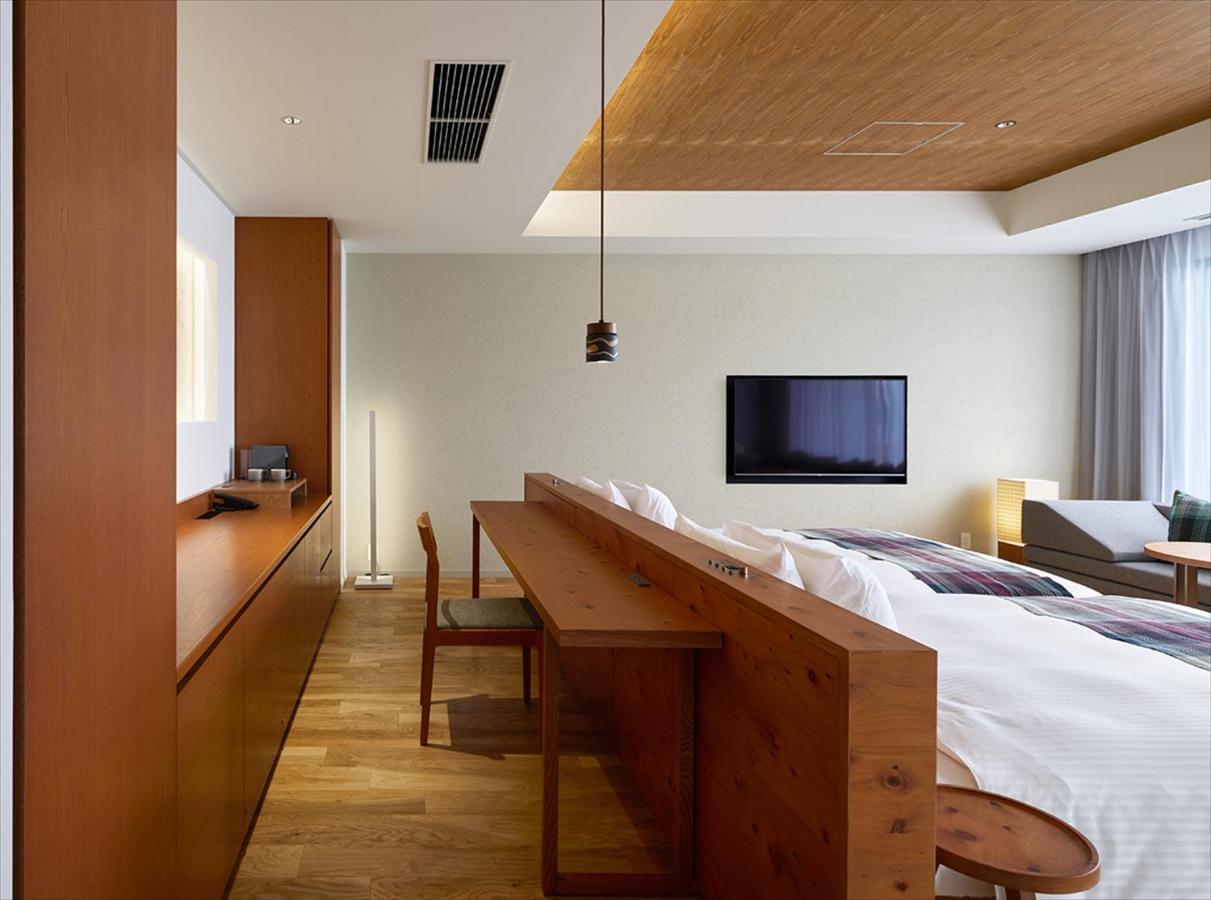 Hotel Strata