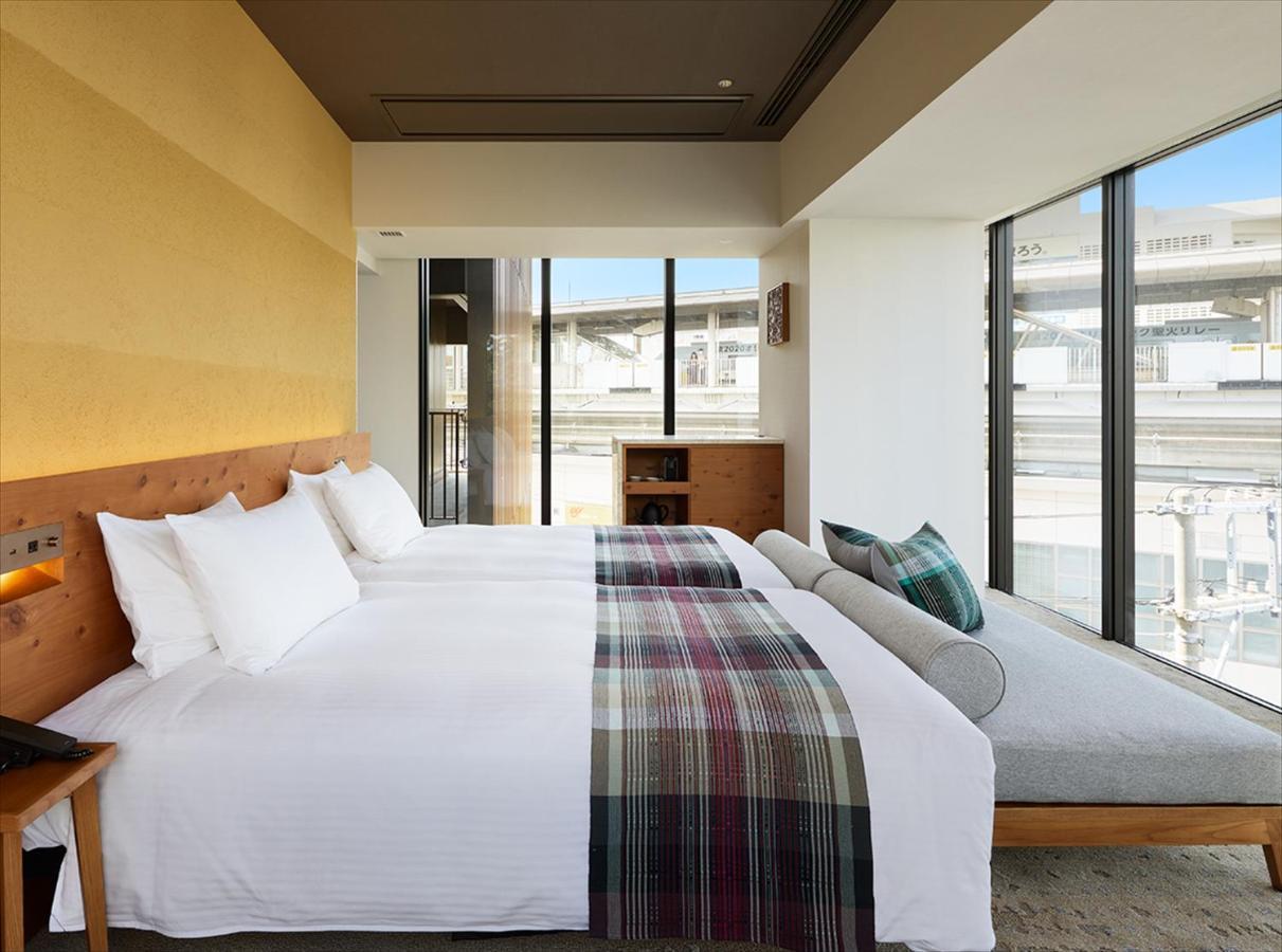 Hotel Strata 4*
